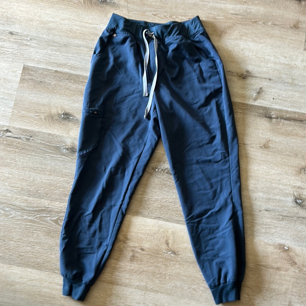 Figs scrub pants